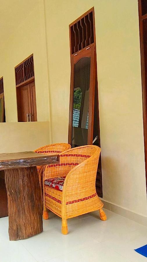Raja Guest House - Jungle Trekking & Tours Bukit Lawang Sumatra 外观 照片