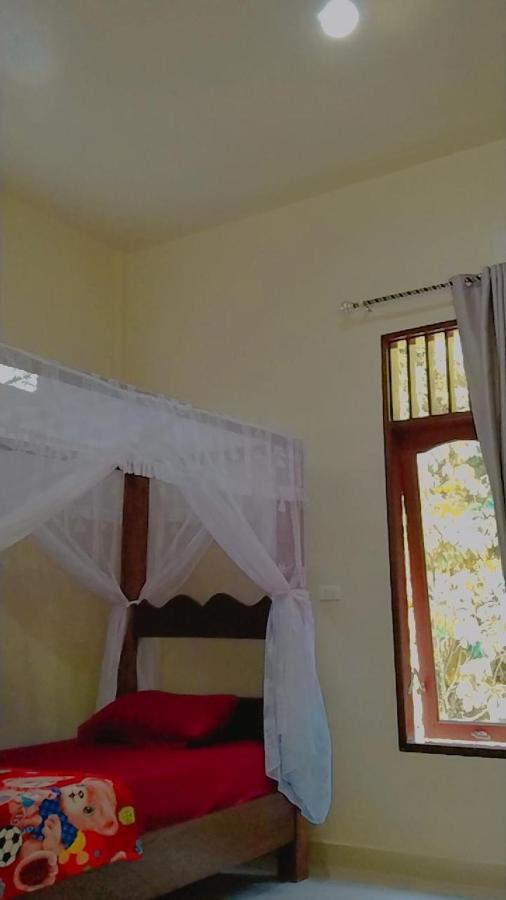 Raja Guest House - Jungle Trekking & Tours Bukit Lawang Sumatra 外观 照片